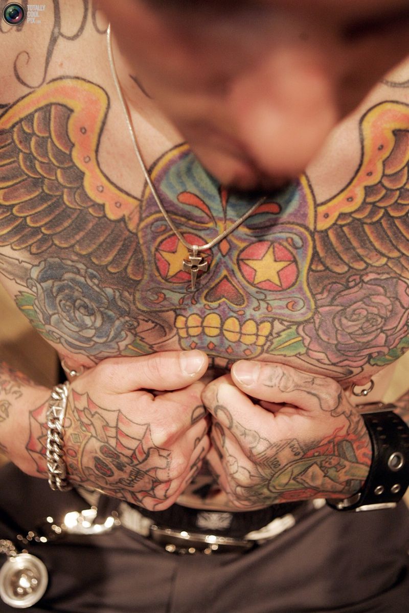 Необыкновенные татуировки (35 фото)