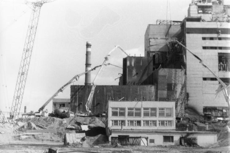 Чернобыльская АЭС (18 фотографий)