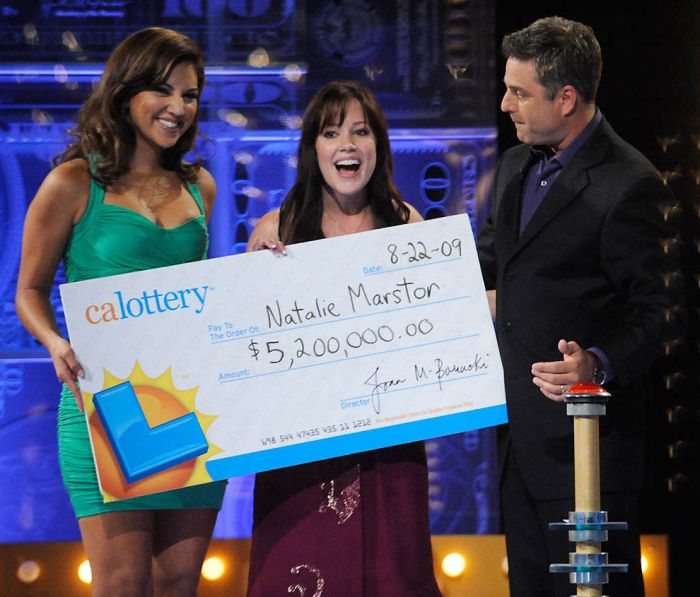 Огромные выигрыши в лотерею (24 фото)