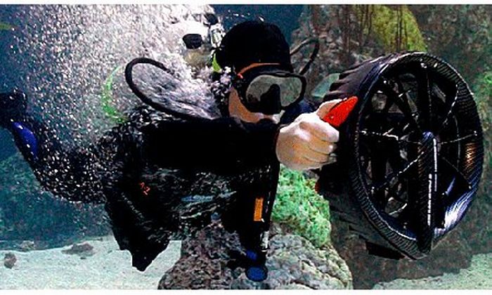 Подводный скутер (12 фото)