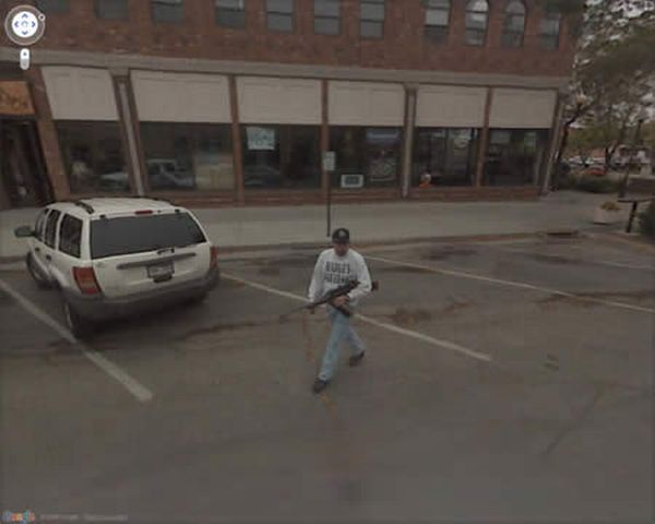 Странные кадры с Google Street View (37 фото)