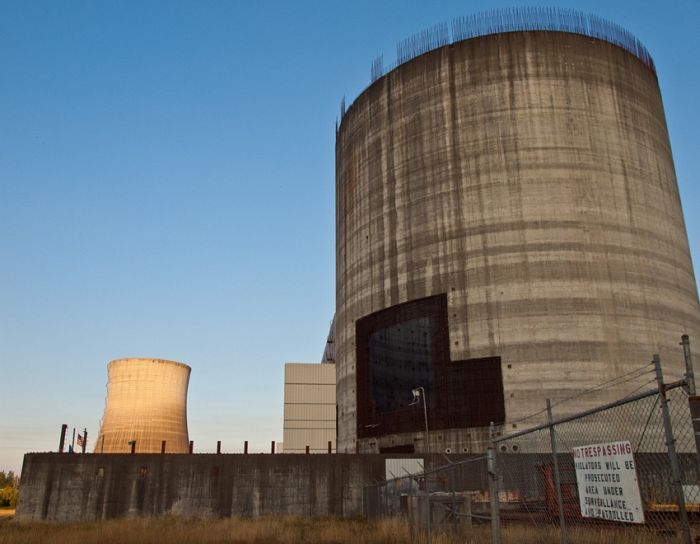 Заброшенная атомная станция (15 фото)