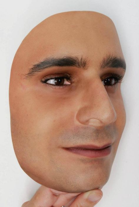 Реалистичная 3D-маска (13 фото)