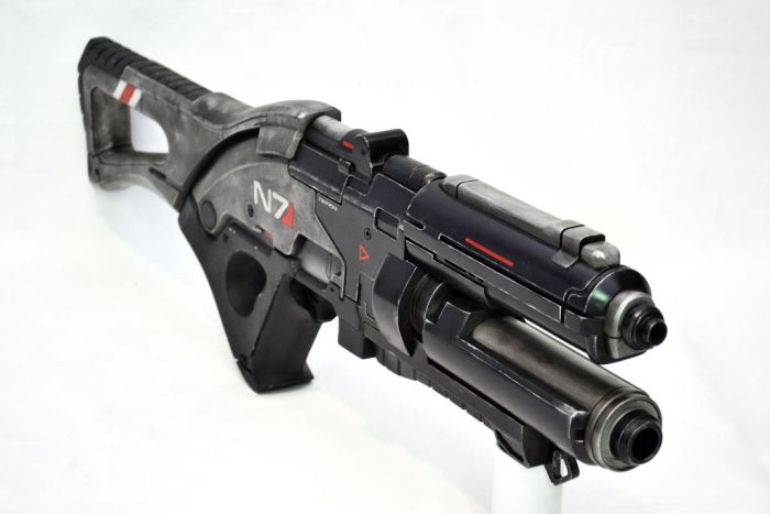 Пушка из игры Mass Effect 3 (9 фото)