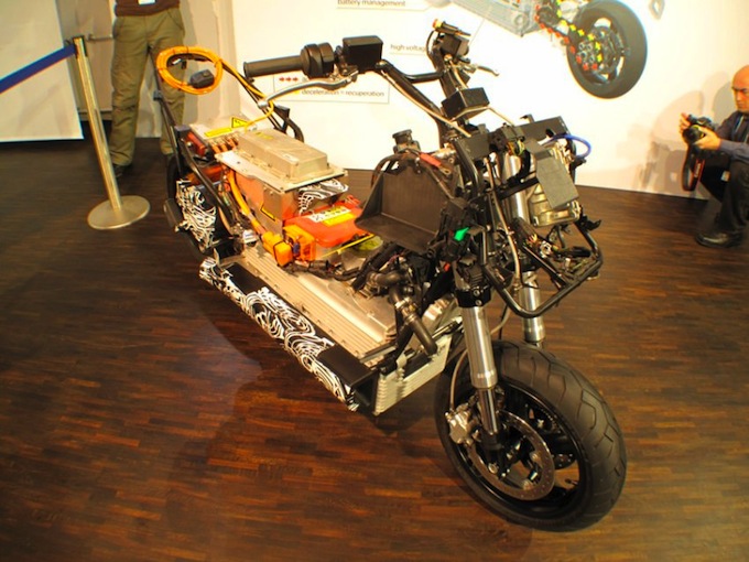 Электрический скутер BMW E-Scooter (15 фото)