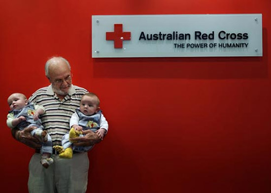 Австралиец Джеймс Харрисон спас от смерти 2 000 000 детей