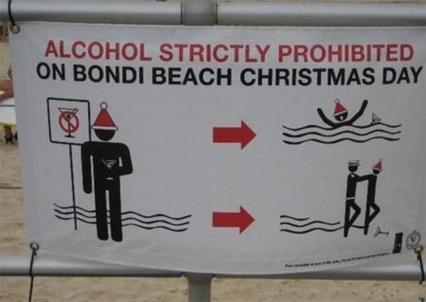 Наикреативнейшие знаки найденные на пляже (10 фото)