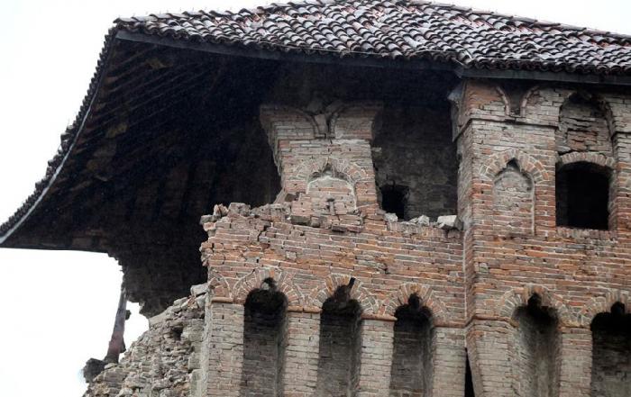 Землетресение в северной Италии (19 фото)