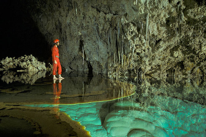 Загадочная прелесть пещеры Лечугия