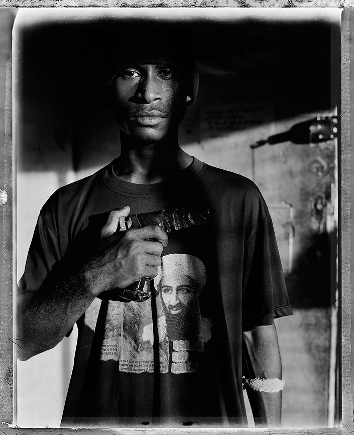 Гвинейские гангстеры (12 фото)