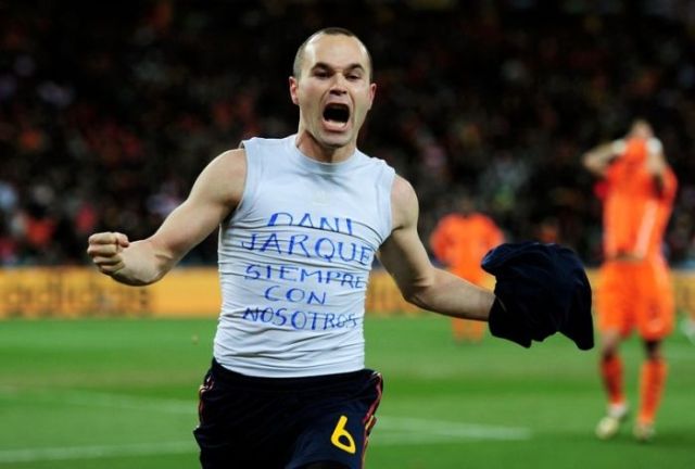 ТОП-10 самых высокооплачиваемых футболистов чемпионата Евро-2012 (10 фото)