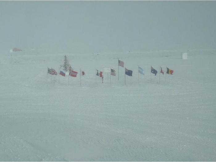 Американский Южный Полюс (19 фото)