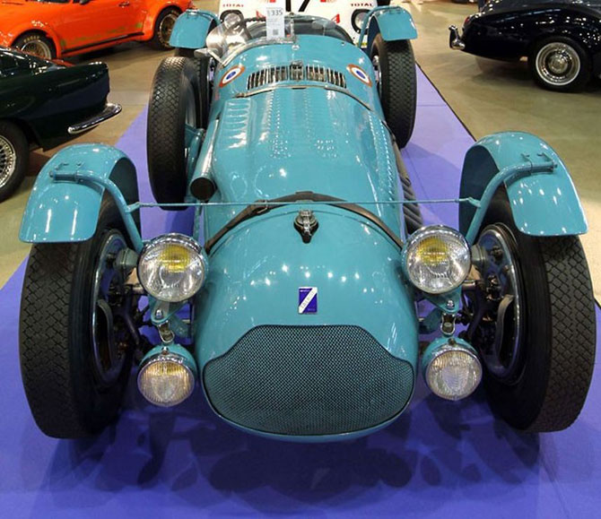 Коллекционные автомобили на аукционе в Монако