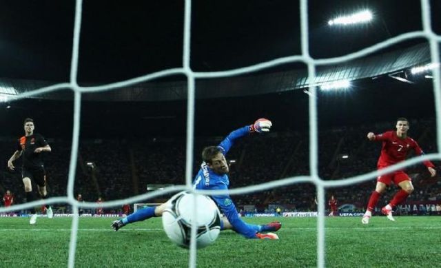 Лучшие фотографии с чемпионата Евро-2012 (41 фото)