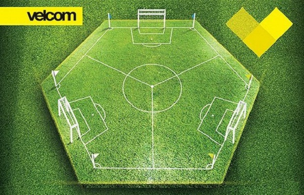 Существует трехсторонний футбол на шестиугольном поле (2 фото + текст)