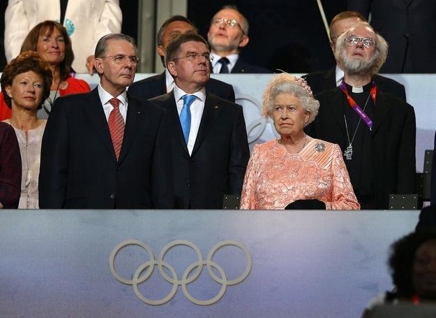 Эмоции королевы Англии на открытии Олимпийских игр (12 фото)