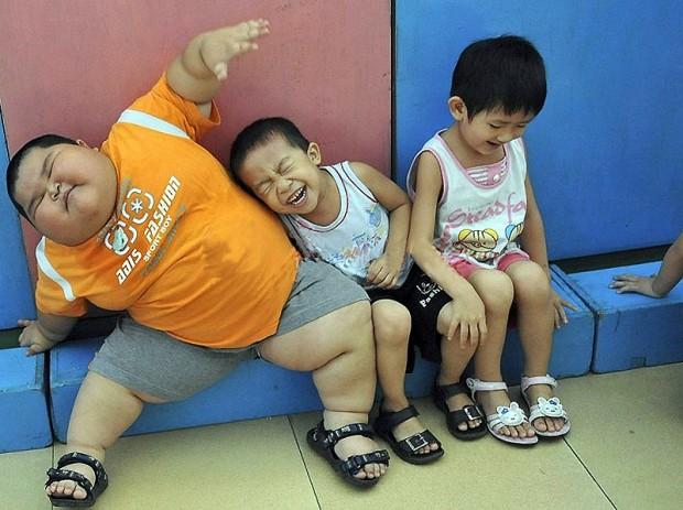3-х летний ребенок из Китая весит 60 килограмм (12 фото + текст)