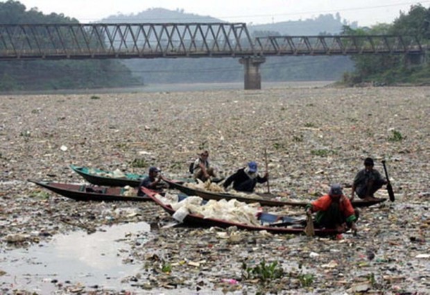 Река Цитарум — cамая грязная на планете (8 фото)