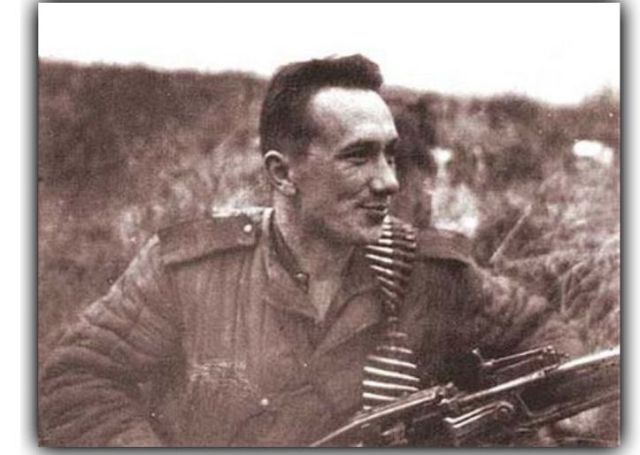 Неизвестный Герой Войны, но известный советский актер (11 фото)