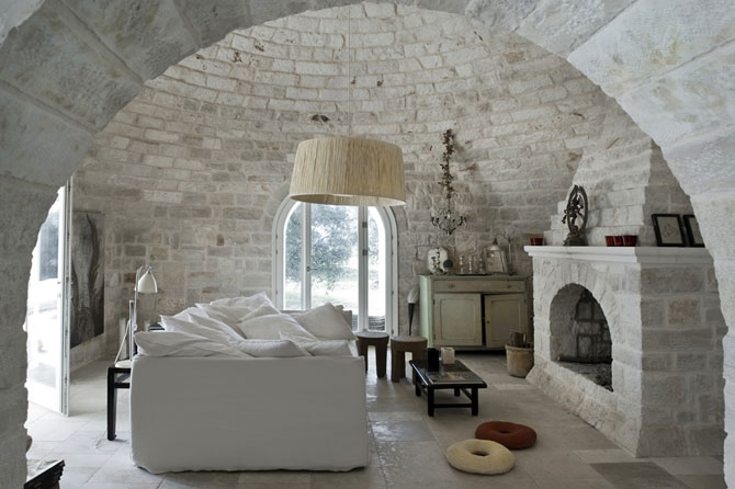 Средневековый замок в Италии в качестве дома для отдыха