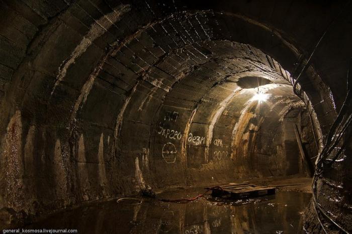 Подземные водохранилища в центре Киева (11 фото)