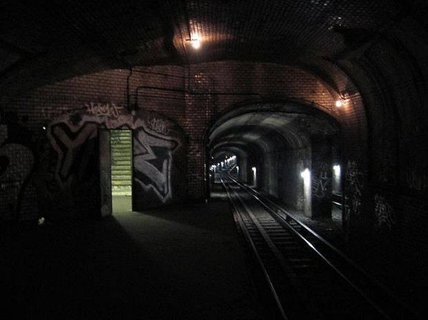 Заброшенные станции метро (15 фото + текст)