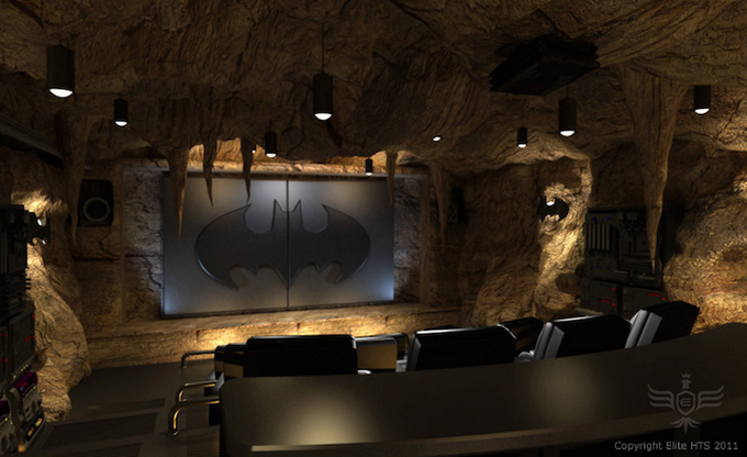 Кинотеатр - Пещера Бэтмэна (5 фото)