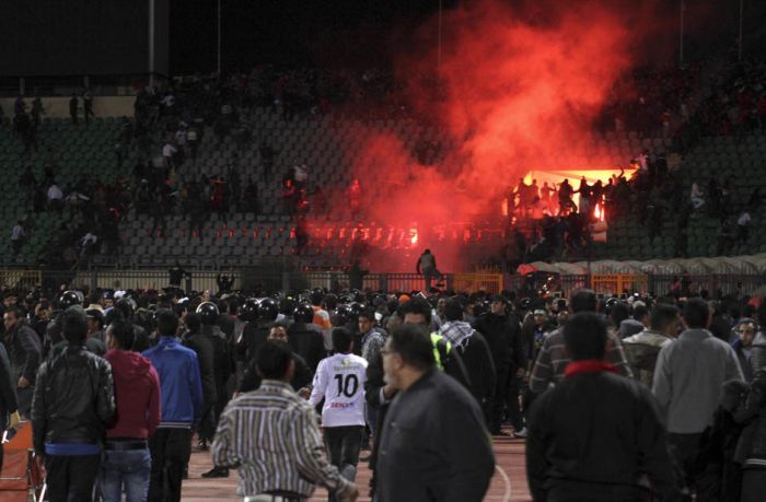 Бойня на стадионе в Порт-Саиде (10 фото+видео)
