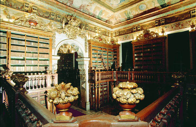 15 самых красивых библиотек мира (33 фото)