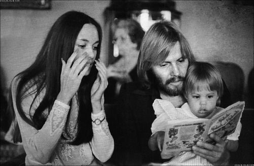 Angelina Jolie with parents.jpg