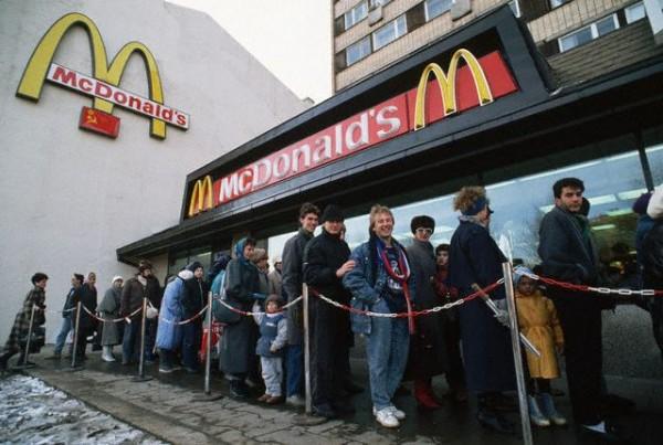 Открытие первого Макдональдс в Москве (10 фото)