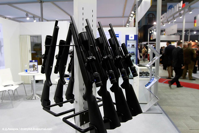 Выставка оружия Arms & Hunting 2012 (45 фото + текст)