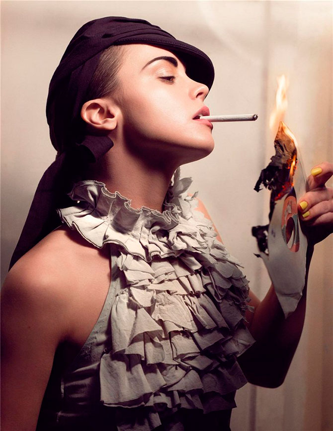 Звездные женщины и сигареты