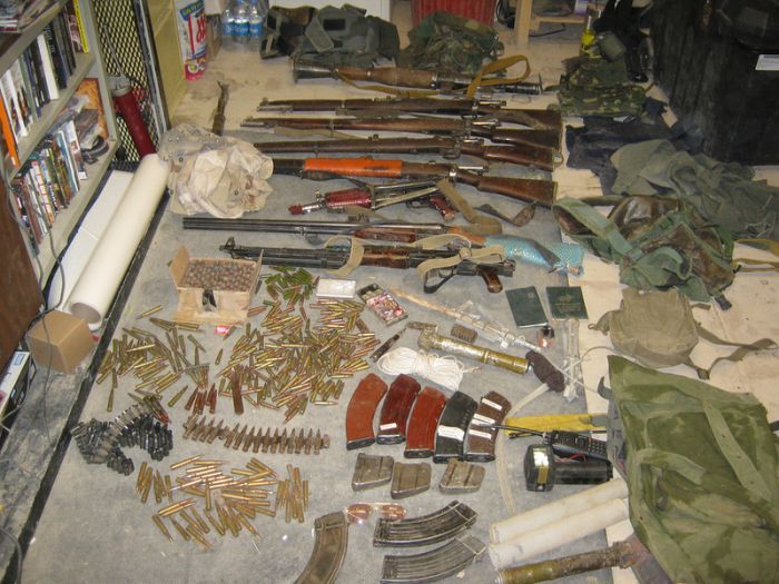 Конфискованное оружие талибских повстанцев (28 фото)