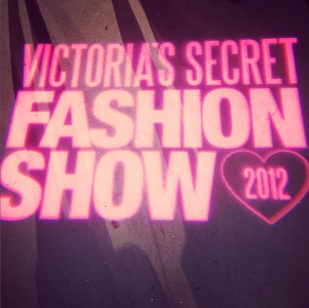 За кулисами показа Victoria's Secret 2012 (32 фото)