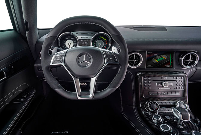 Самый мощный в мире электрокар Mercedes SLS AMG