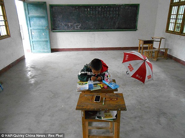 Школа в Китае, где учится всего один ребенок (6 фото + текст)