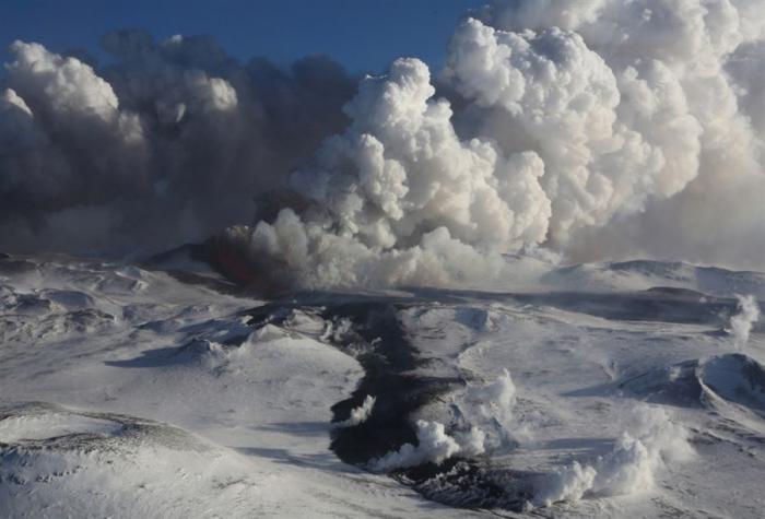 Извержение вулкана Плоский Толбачик