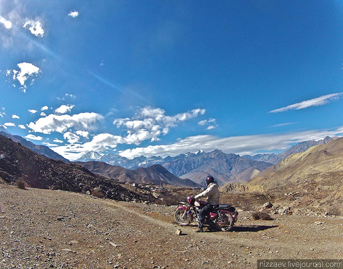 На мотоцикле по Непалу