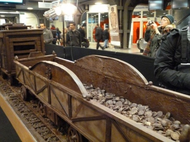 Самый большой в мире поезд из шоколада (14 фото + видео)