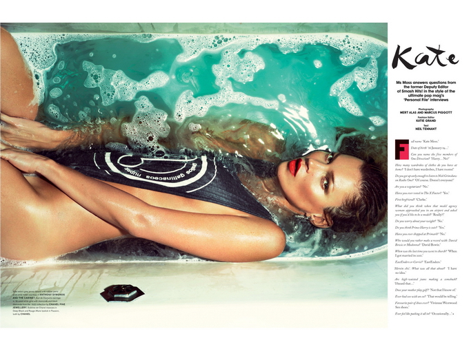 Кейт Мосс в откровенной фотосессии для Love Magazine (12 фото)