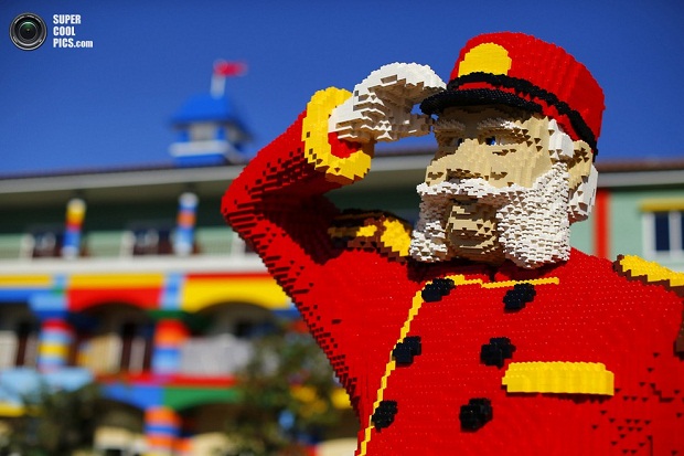 В Калифорнии строится отель в стиле Lego (10 фото)