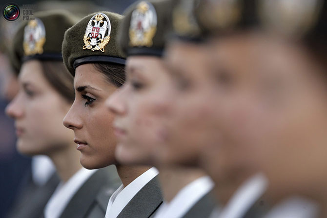 Женщины-военные из разных стран мира