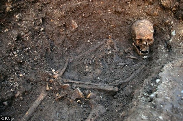 Археологи доказали, что нашли подлинные останки короля Англии Ричарда III (11 фото)