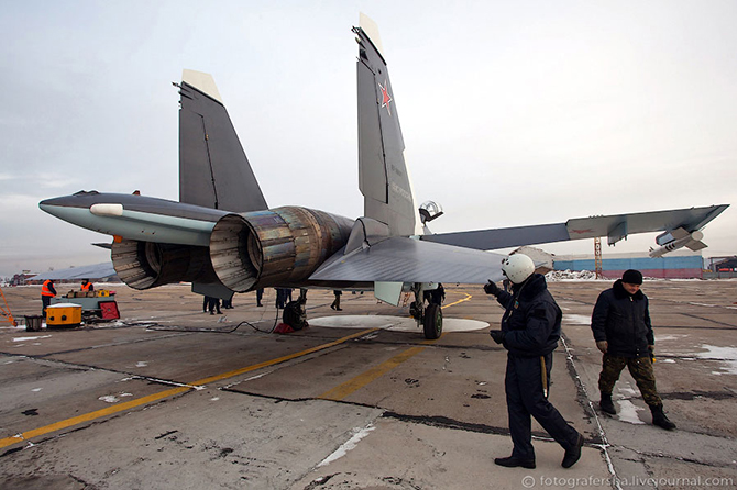 Новый истребитель Су-30СМ для ВВС России