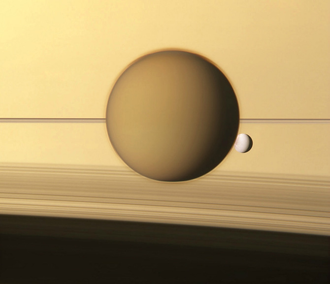 10 величайших фотографий Сатурна сделанных аппаратом Кассини