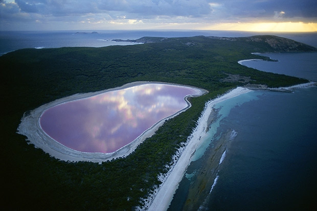 8 самых удивительных озер мира