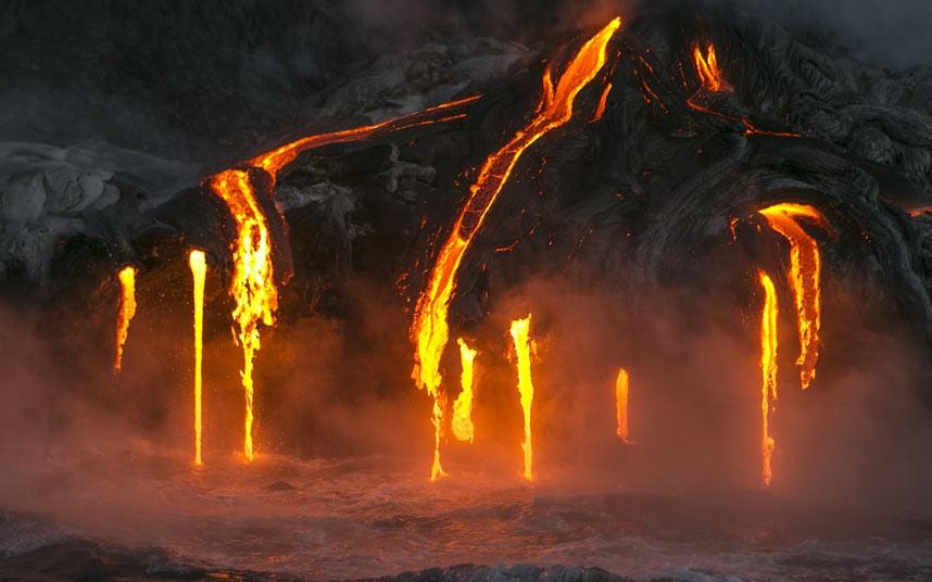 На байдарках среди расплавленной лавы вулкана Килауэа, Гавайи (11 фото)