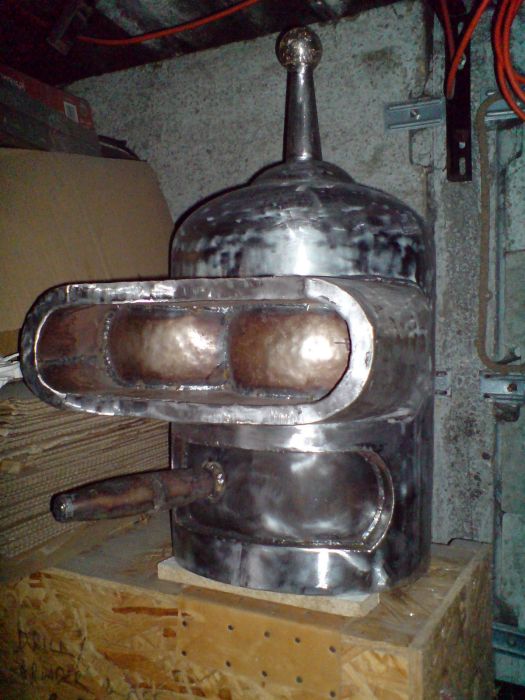 Самодельный робот Бендер из Футурамы (51 фото)