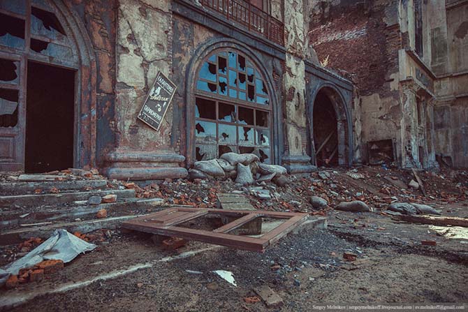 Декорации кварталов разрушенного Сталинграда для нового фильма